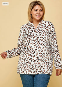 Plus Leopard Pullover